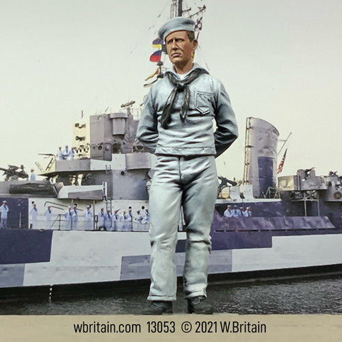 Toy soldier U.S. Sailor in Whites 1941-45. At the docks.