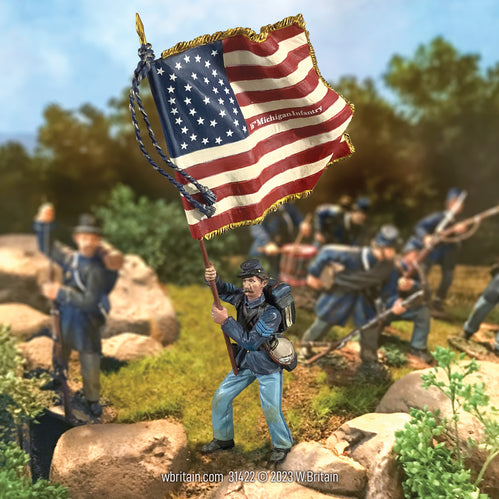 Collectible toy soldier miniature army men figurine Union 16th Flagbearer with National Colors. he is on the battlefield.