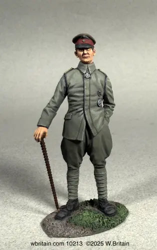 W.Britain 10213 Hermann Göring WWI German ace 1918 figure, 1/30 scale matte finish, standing pose with cane