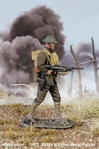 W. Britain U.S. Marine with Chauchat, Belleau Wood 1918 — 1/30 scale matte-painted WWI figure in Brodie helmet, green wool tunic, and puttees. Catalog 13071.
