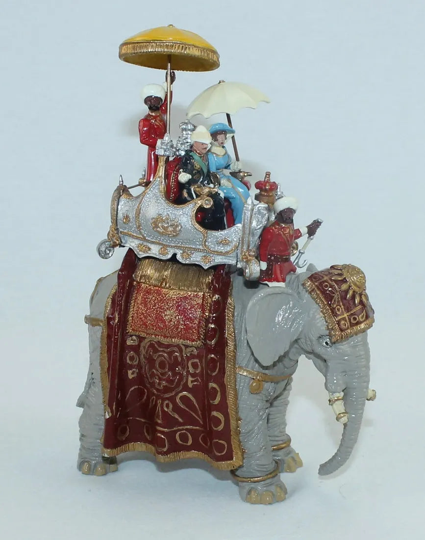 Collectible toy soldier miniature army men figurine Deli Durbar 1903.Men and women on large elephant.