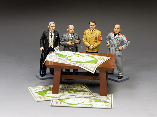 LAH263 Four figurines in military uniforms around a table with maps on a gray background