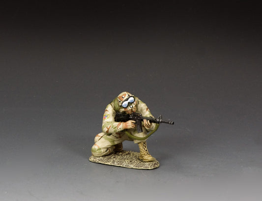 Collectible toy soldier miniature army men Ranger Kneeling.