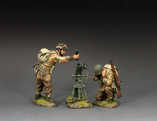 King & Country Bombs Away 60mm Mortar Team WWII 1/30 scale matte toy soldier set firing mortar