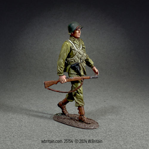 Collectible toy soldier miniature army men U.S. Infantryman Walking figurine.