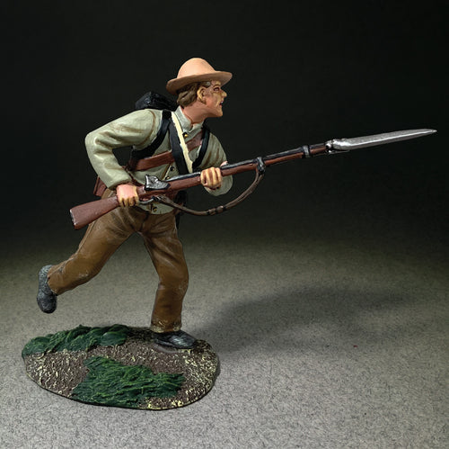 Toy soldier Confederate Soldier Attacking with Bayonet Leveled.