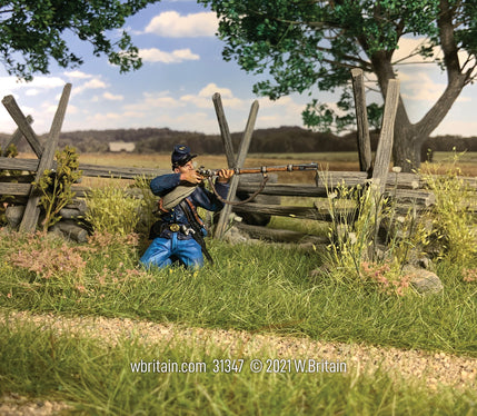 Collectible toy soldier miniature army men Federal Irish Brigade Kneeling Firing No. 1. From the fence line.