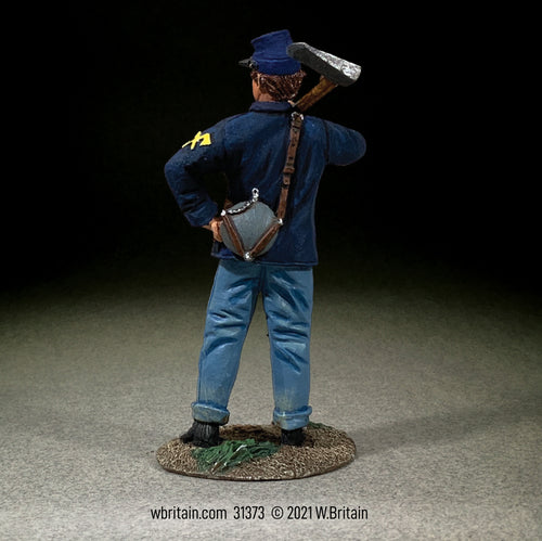 Rear view of Collectible toy soldier miniature army men Army of the Potomac Pioneer No.1.