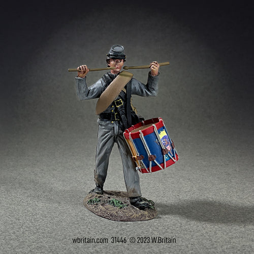 Collectible toy soldier miniature army men Confederate Infantry Drummer Marching.