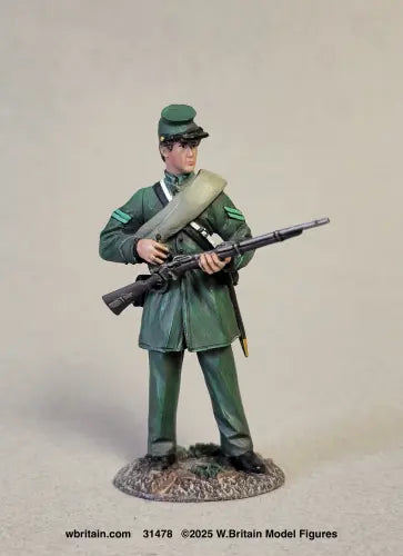 W Britain 31478 Berdans Sharpshooter Reaching for Cap 1/30 scale matte Civil War figure