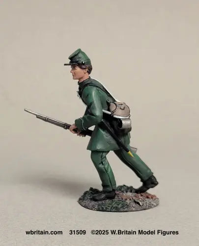 W Britain Berdan Sharpshooter 31509 Civil War toy soldier 1/30 scale green uniform standing firing figure