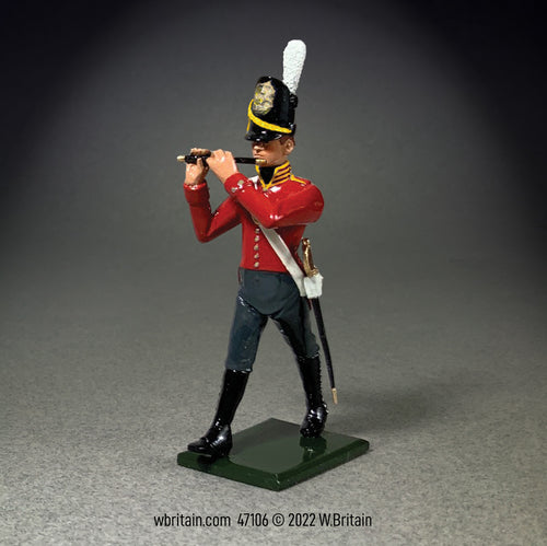 Collectible toy soldier miniature army men U.S. War of 1812 Artillery Fifer.
