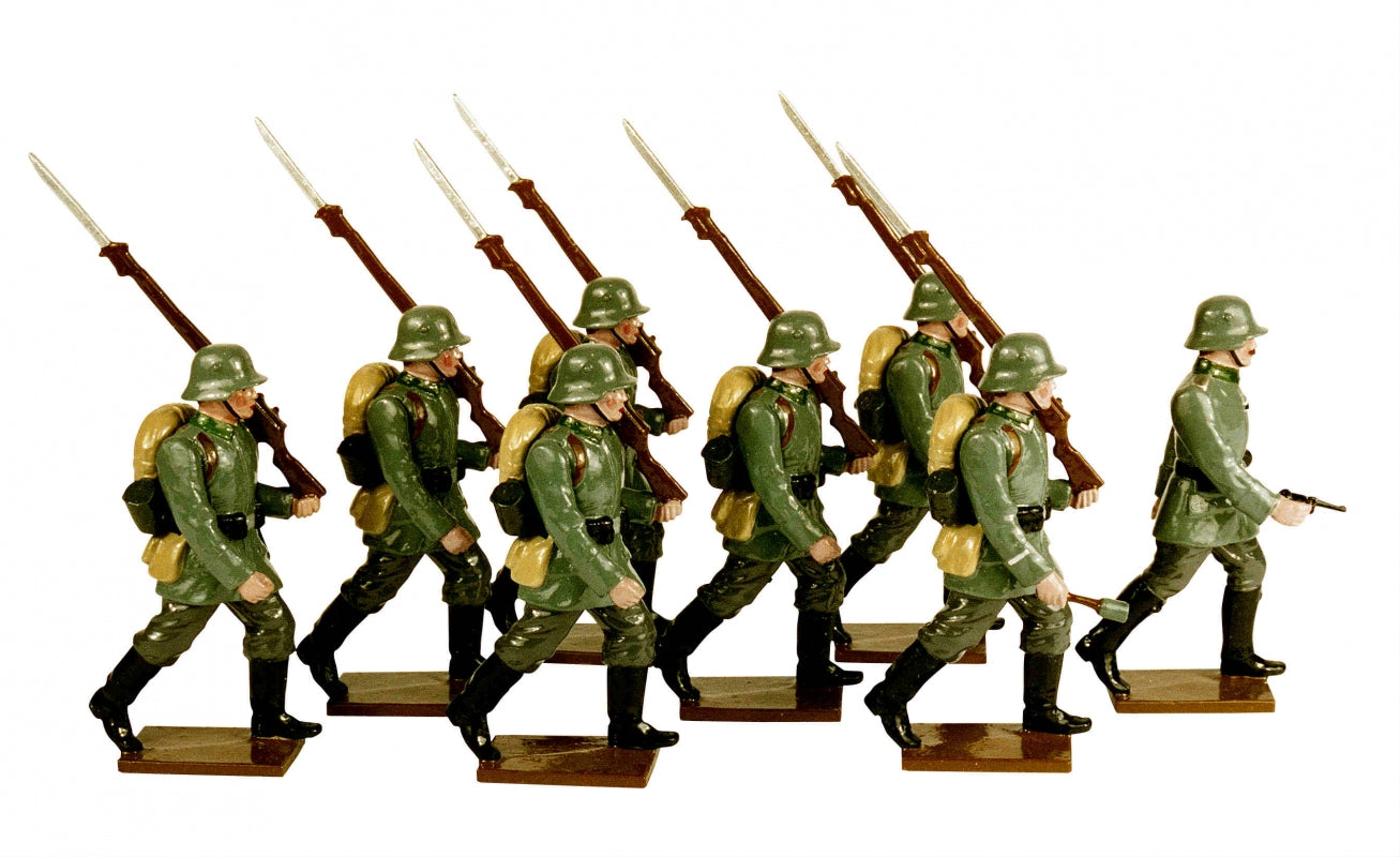 Collectible toy soldier army men German Infantry 1916.