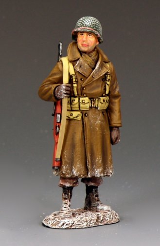 U.S. GI in winter greatcoat standing guard with rifle, 1/30 scale matte toy soldier.