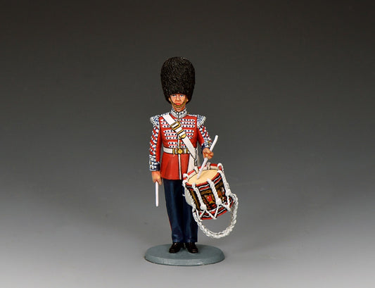 King & Country Scots Guards drummer — 1/30 scale matte-painted figure in scarlet ceremonial tunic, bearskin cap, with side drum. Catalog CE120.