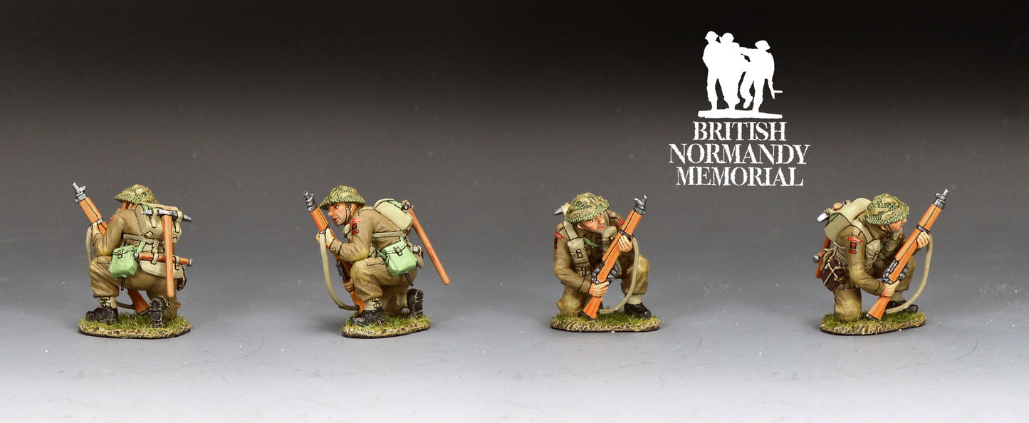 King & Country Gold Beach Kneeling Rifleman, Green Howards infantryman crouched with No. 4 Mk. 1 Lee-Enfield held vertical, MkII helmet with scrim, D-Day Normandy 1944, 1/30 60mm matte figure, DD412 military miniature toy soldier