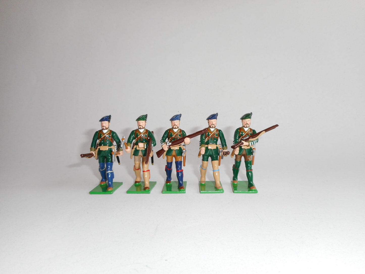 Front view of Collectible toy soldier miniature army men Rogers' Rangers figurines.