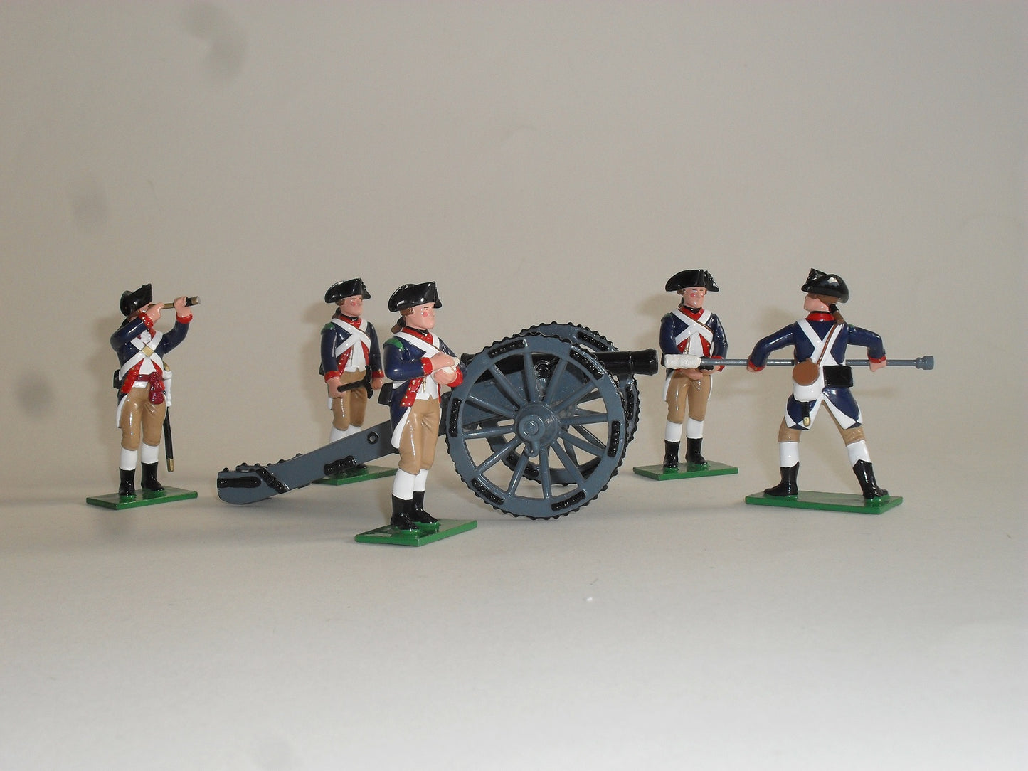 Collectible toy soldier miniature set Colonel Knox's Artillery Regiment 1775. 