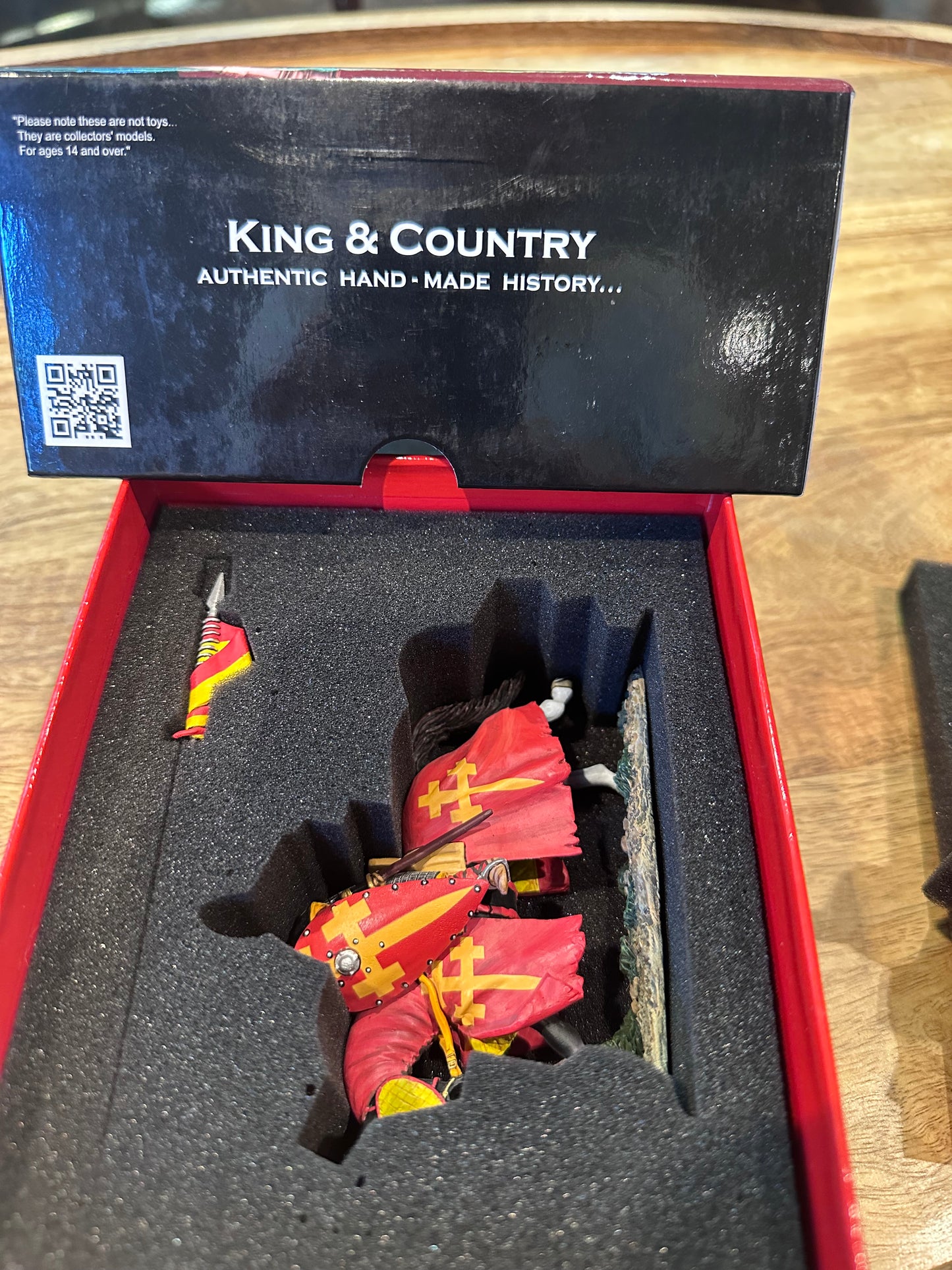 The Red Swabian Knight. Presented in a classic red collector's box.