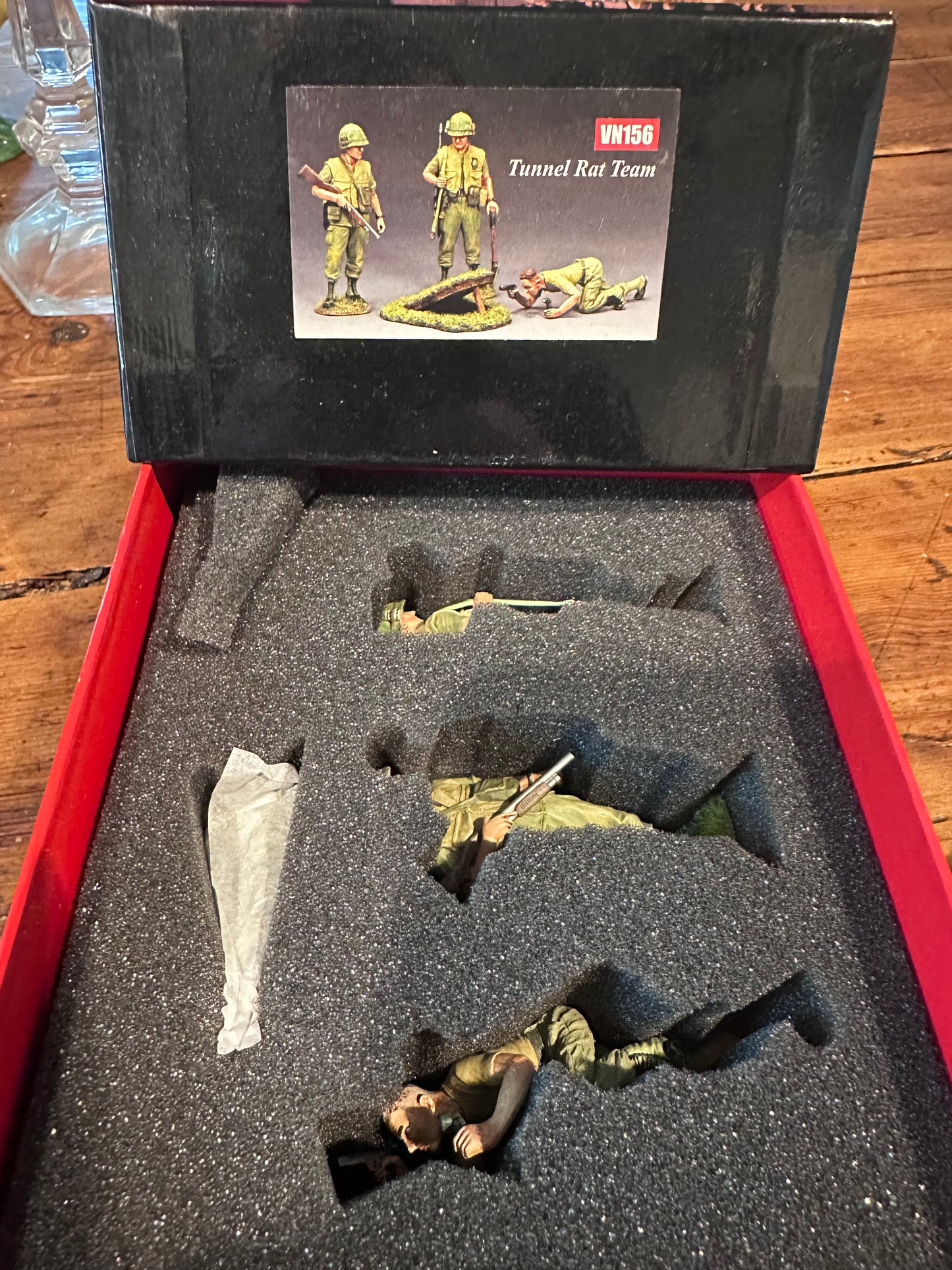 The Tunnel Rat Team Set presented in a classic red collectors box.