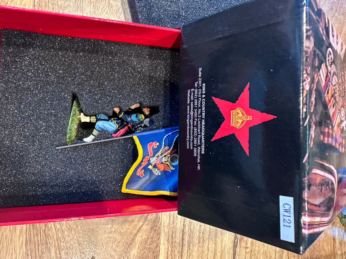 Sergeant with Regimental Flag presented in a classical red collector's box.