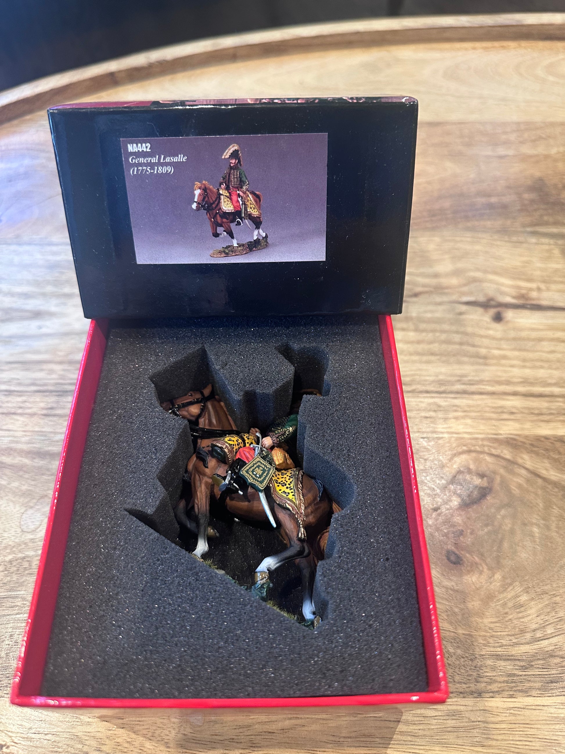 General Lasalle presented in a classic red collector's box.