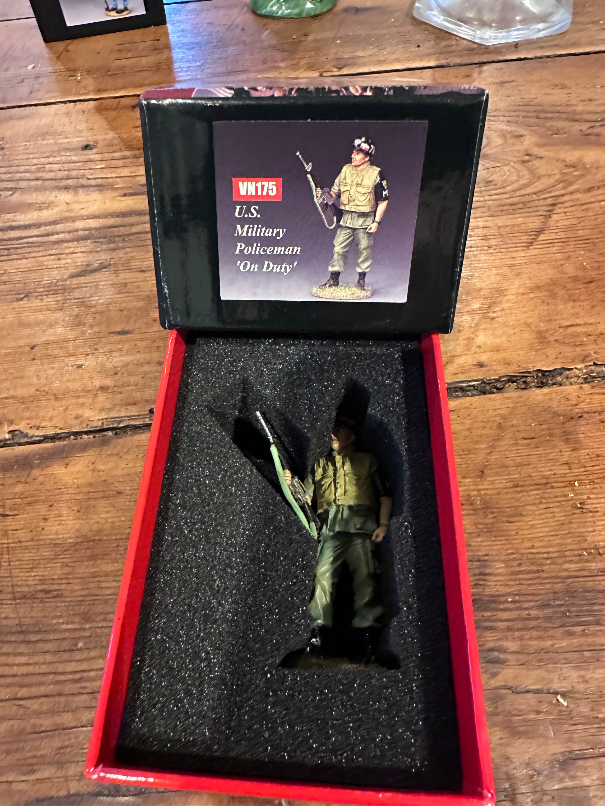 U.S.M.P. On Duty presented in a classic red collectors box.