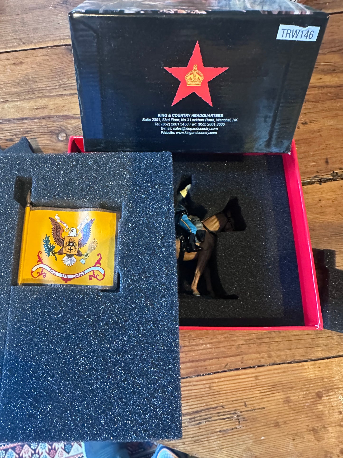 5th U.S. Cavalry Regimental Flagbearer package in a classic red collectors box.