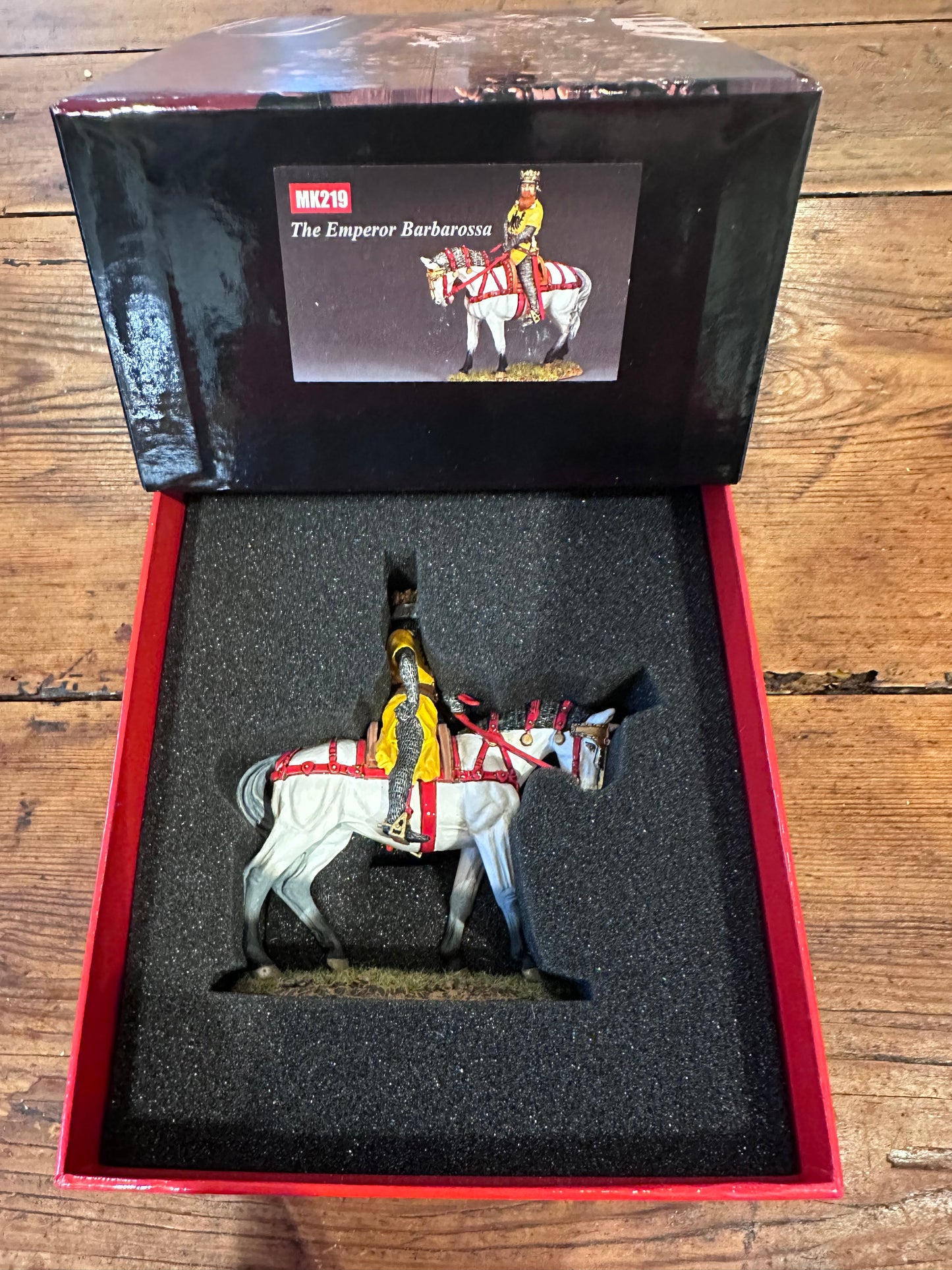 The Emperor Barbarossa military miniature packaged in a classic red collector box.