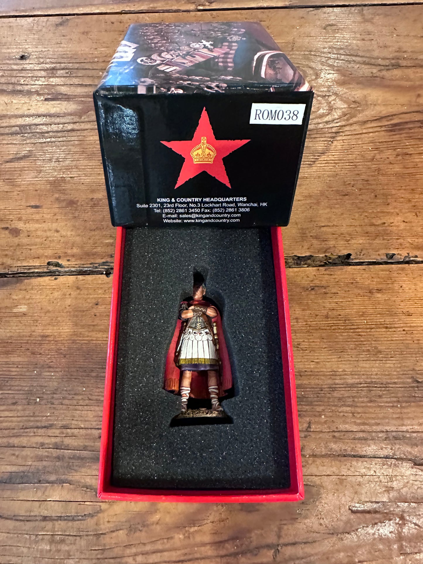Military miniature Gaius Julius Caesar packaged in a classic red collector box