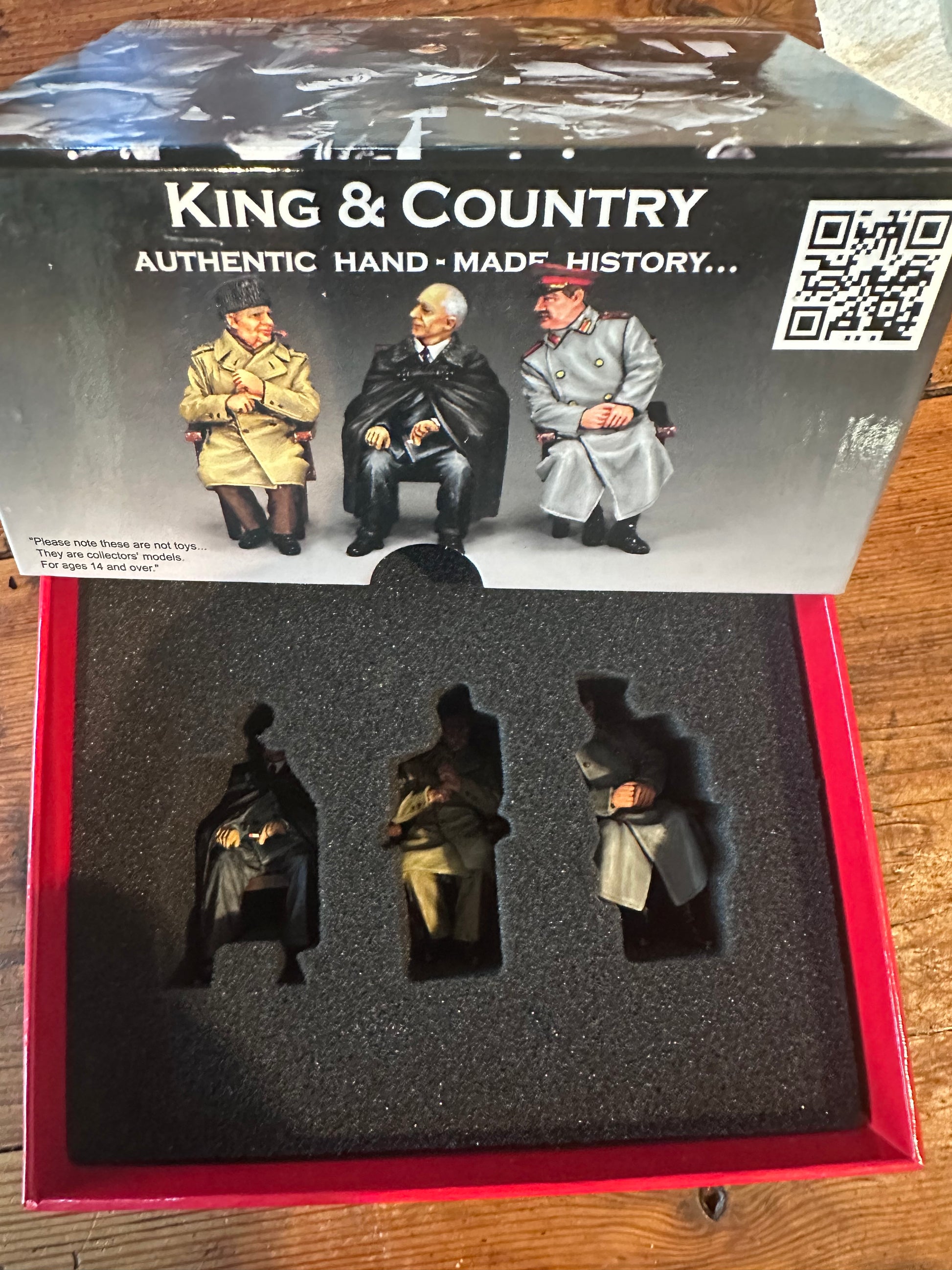 Inside DD396 collector box.
