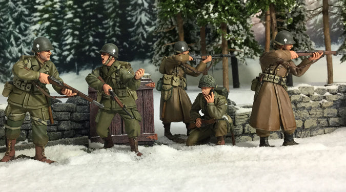 Toy Soldier figurines depicting 5 U.S. paratroopers in winter conditions.