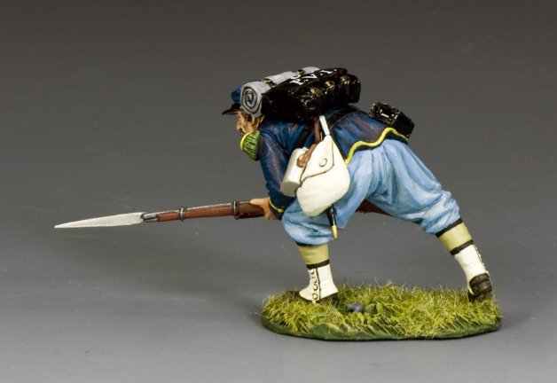 Military miniature Crouching Advancing.