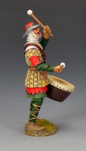 Medieval drummer beating drum with raised mallet, King & Country MK248, 1/30 scale matte
