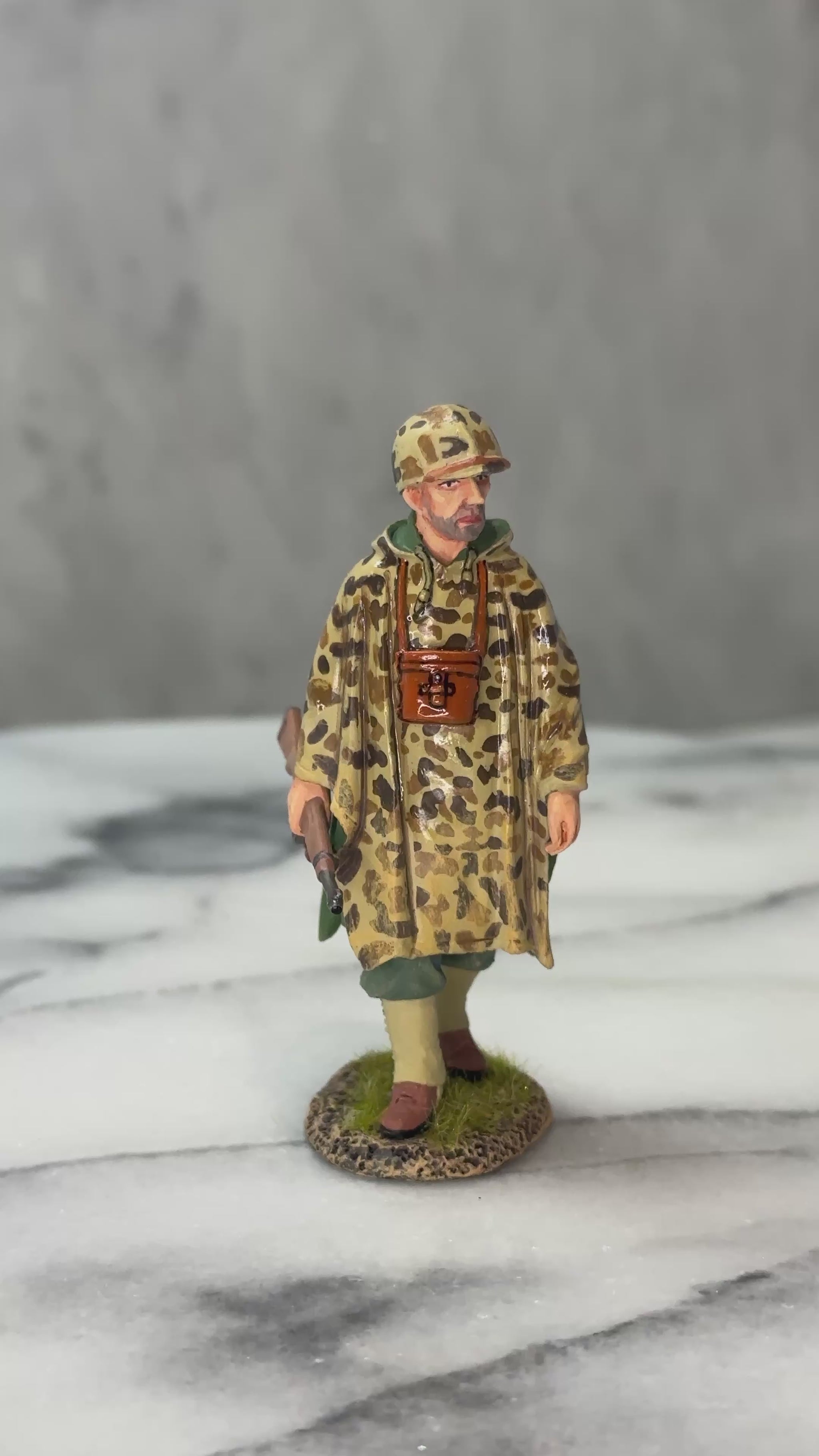 360 view of Marine Officer w/Camouflage Poncho