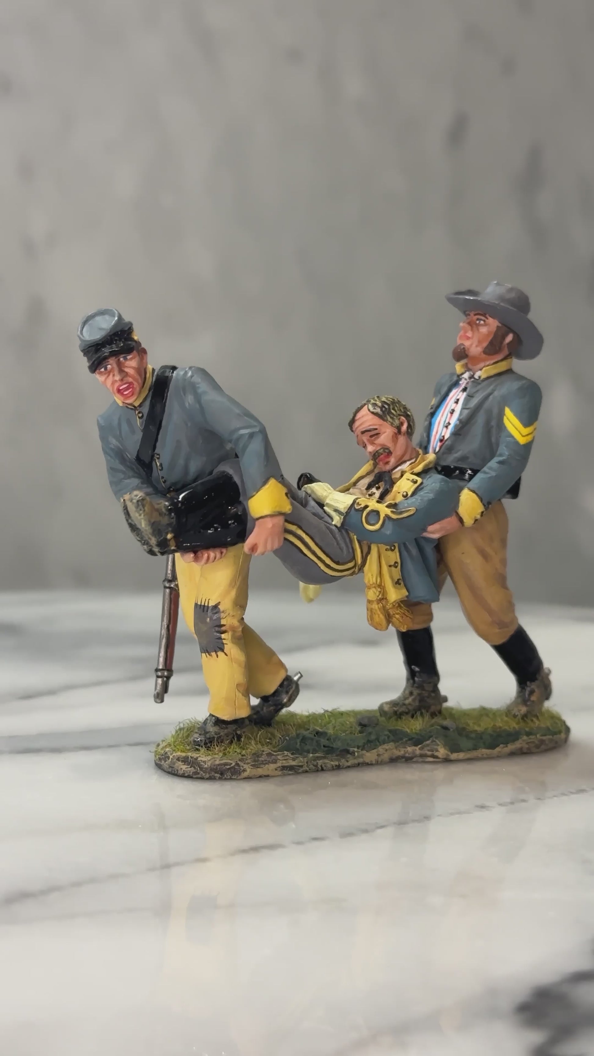 360 view of Carried Off – Confederate Wounded Officer Set