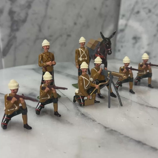 360 view of Toy soldier miniature army men figurines KOSB Maxim Gun Detachment.