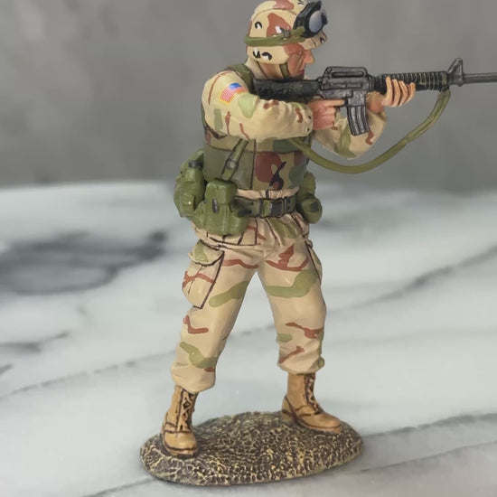 360 view of Ranger Fire His M16A2.