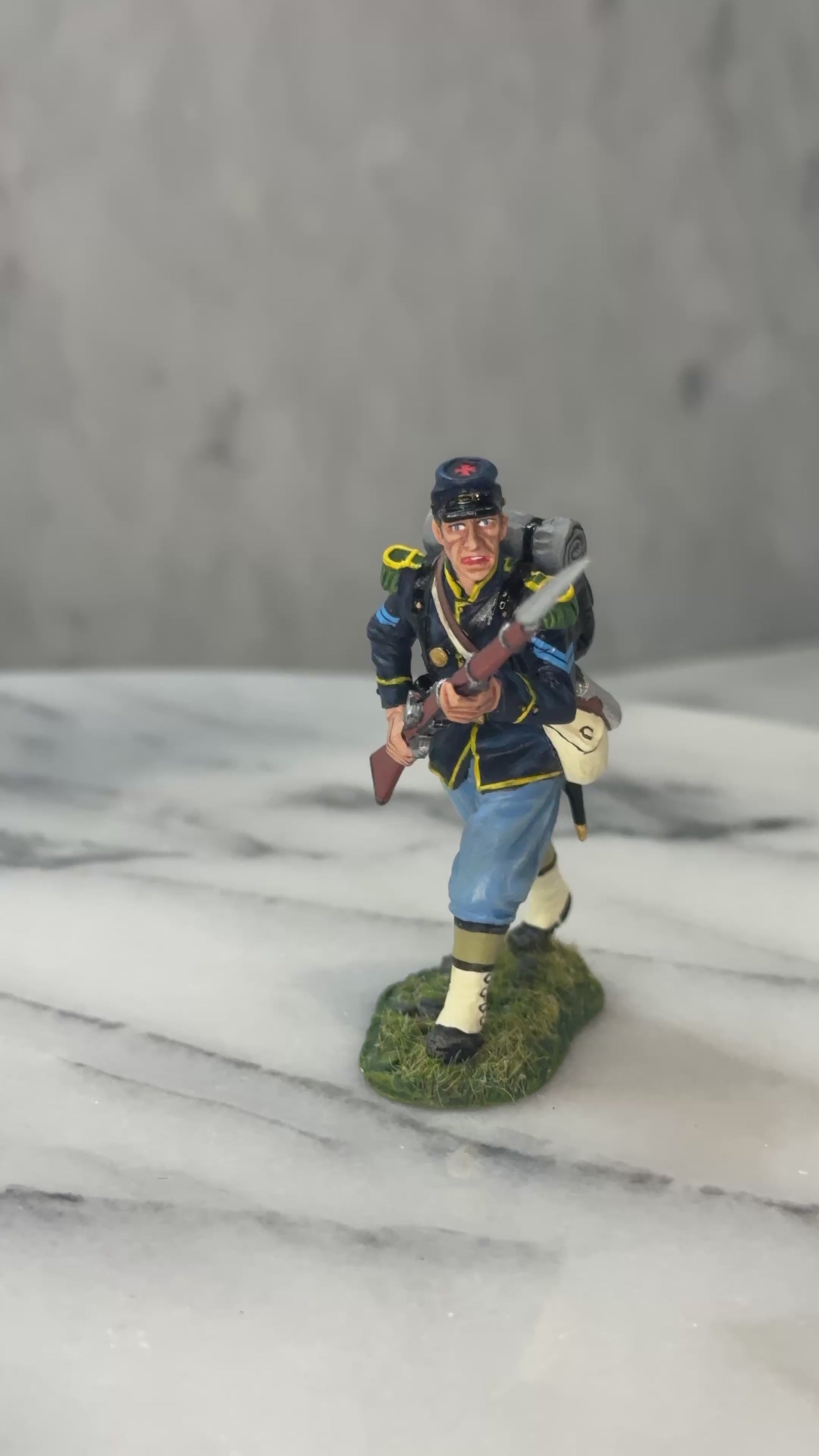 360 view of Infantry Corporal Charging toy soldier.