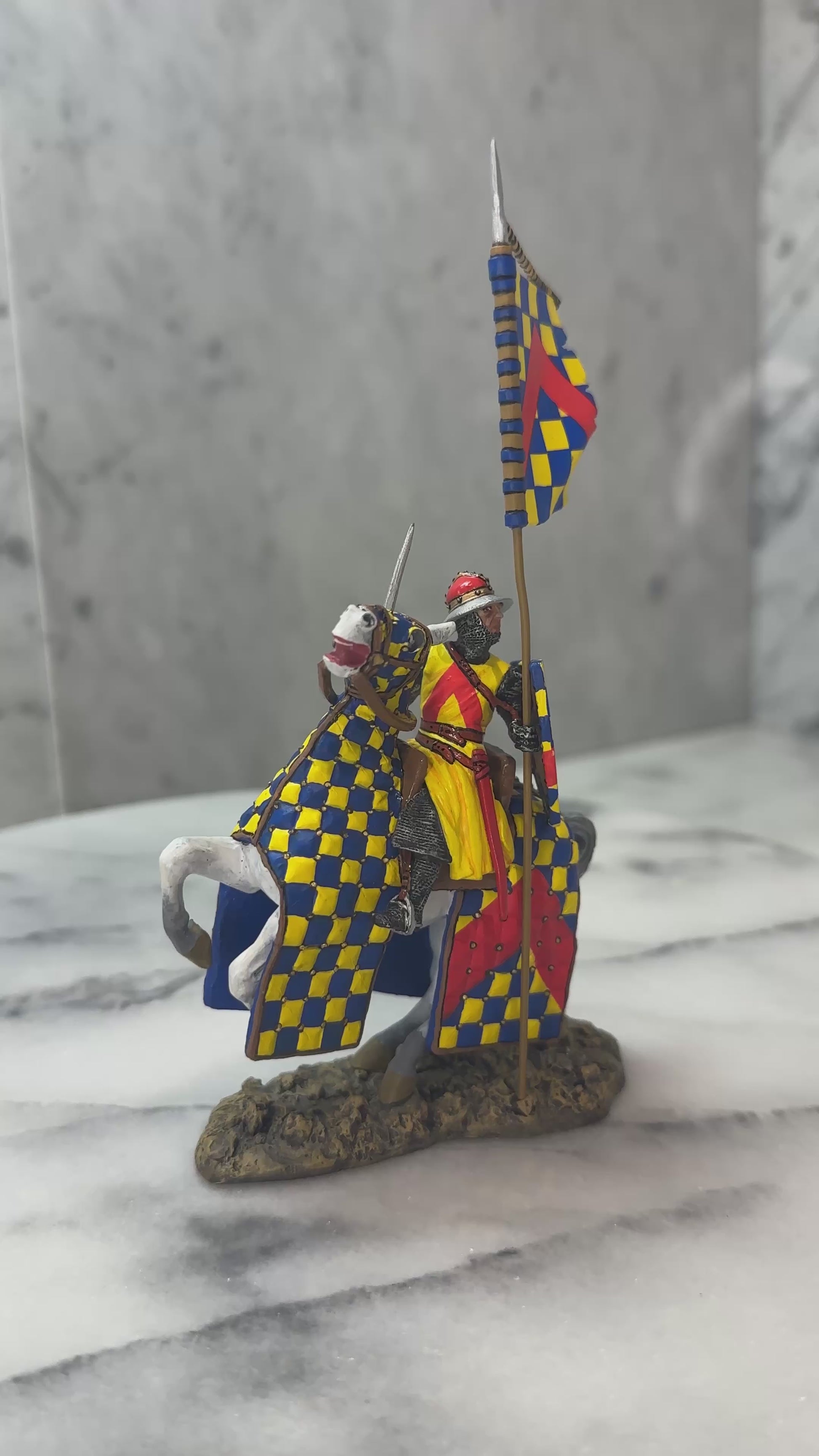 360 view of Robert de Chevron toy soldier figurine.