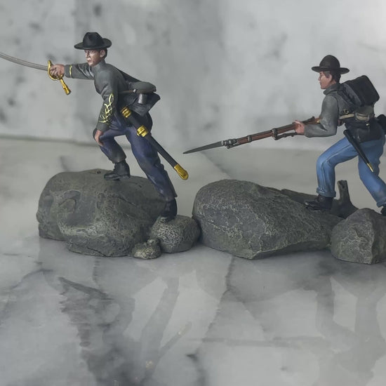 360 view of Scrambling Up the Roundtops military miniatures