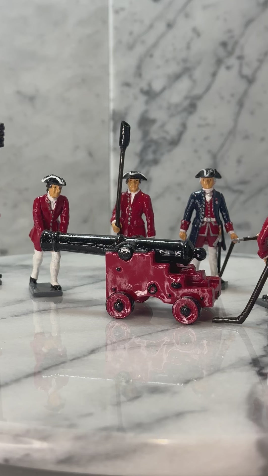 360 degree view of toy soldier set French Colonial Artillery.