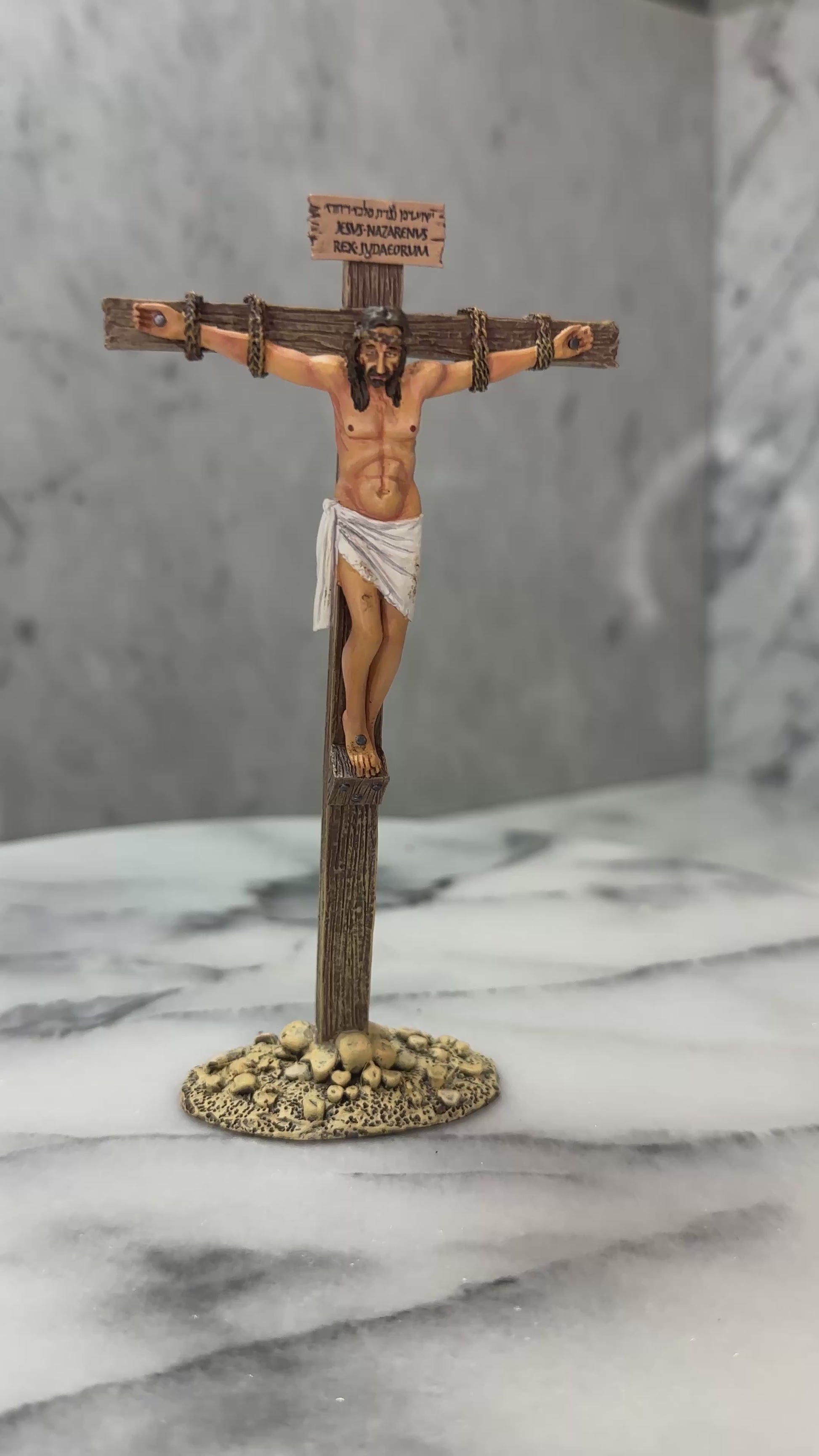 360 view of Christ on the Cross.