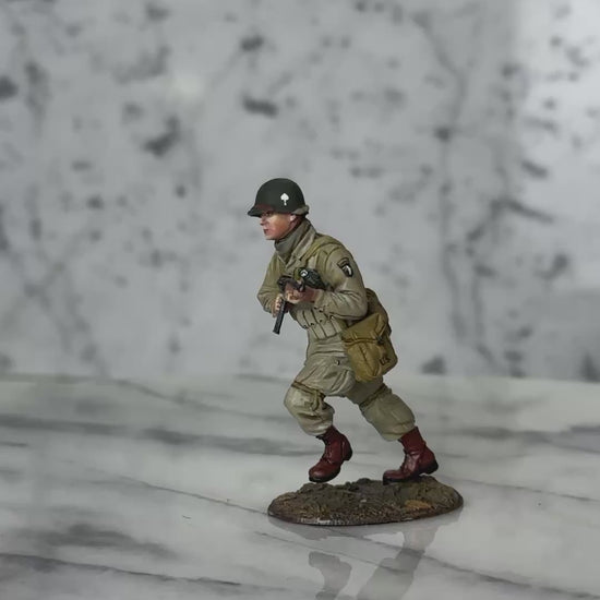Ronald Speirs Running with Thompson military miniature