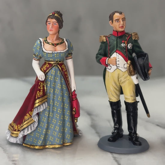 360 view of toy soldier figurines Napoleon and Josephine.