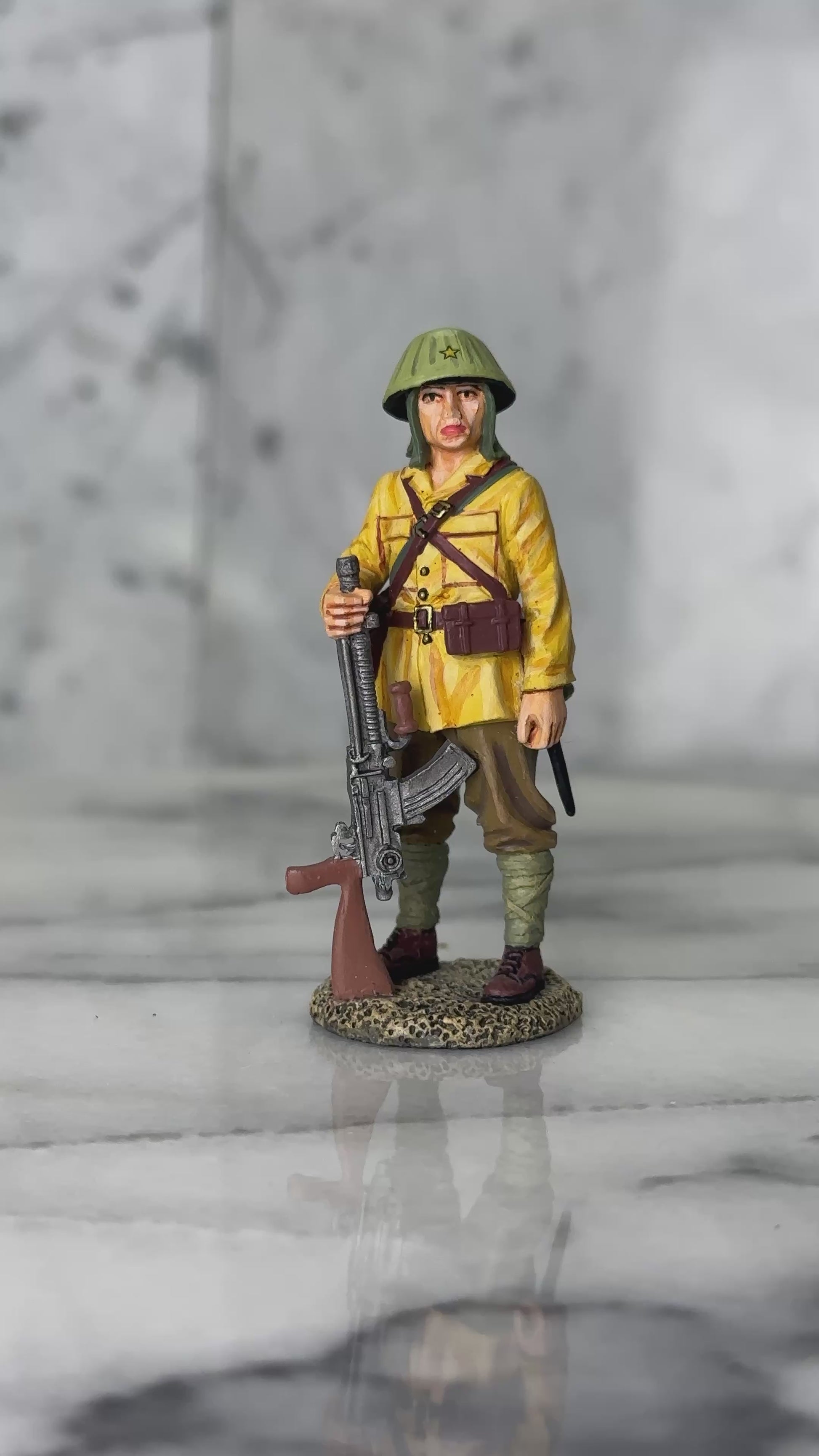 Standing I.J.A. Machine Gunner JN)71 military miniature