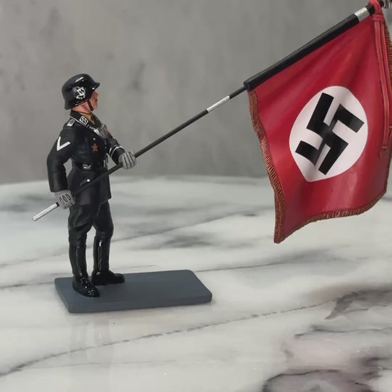 360 view of toy soldier figurine The Blood Flag Bearer.