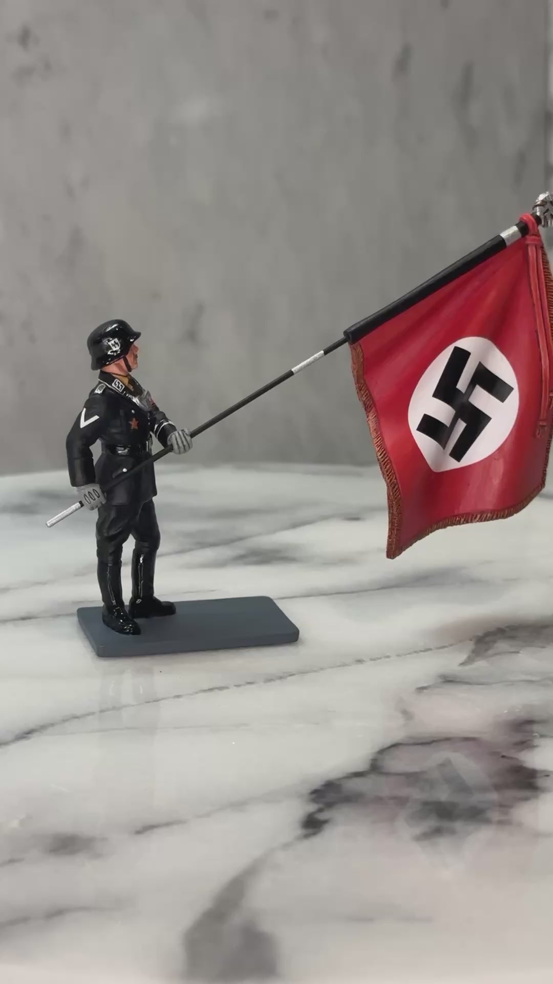 360 view of toy soldier figurine The Blood Flag Bearer.