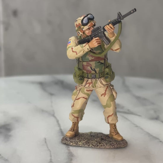 360 view of Ranger Firing Upwards with M16A2.