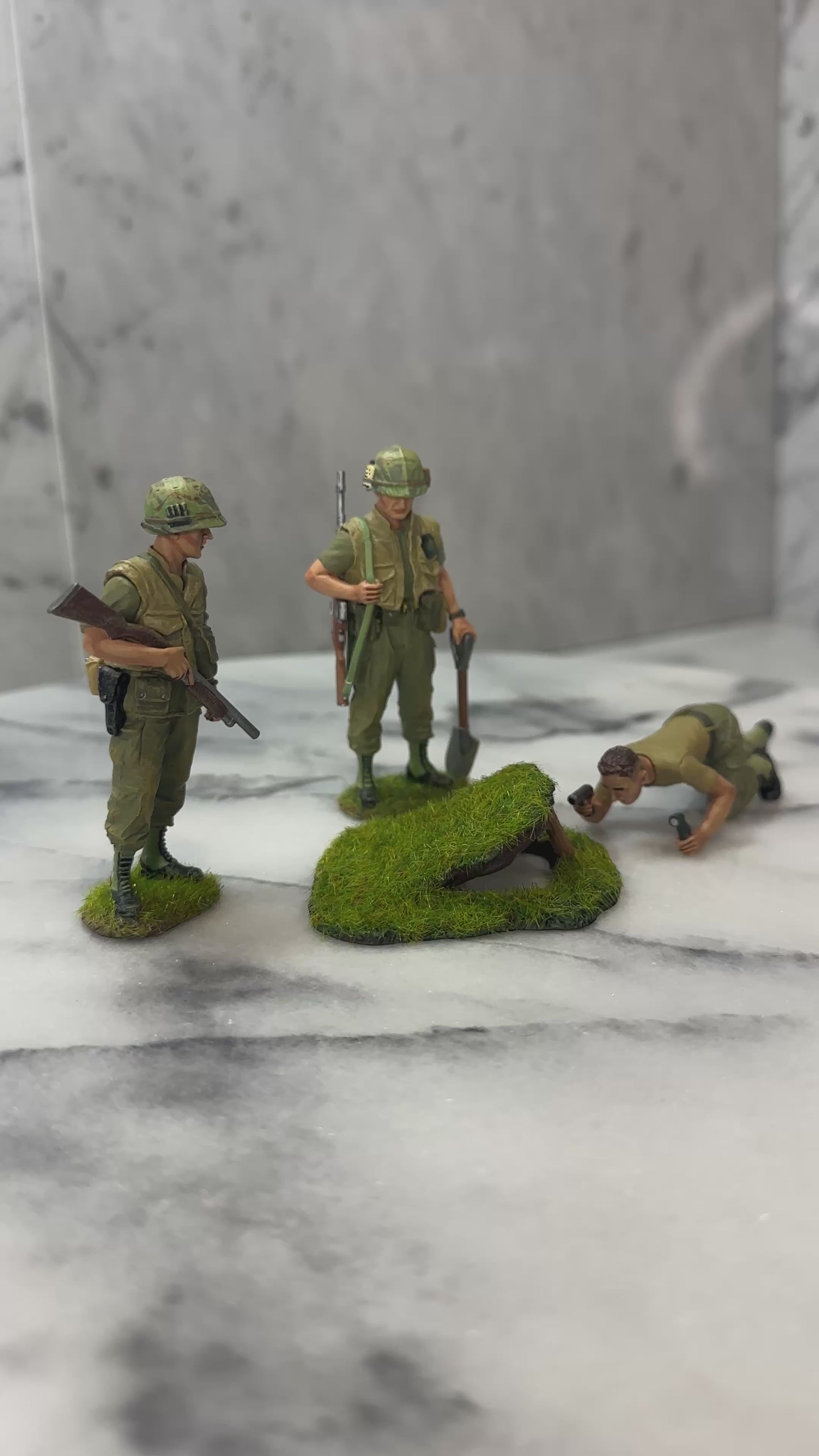 360 view of Toy Soldier Tunnel Rat.